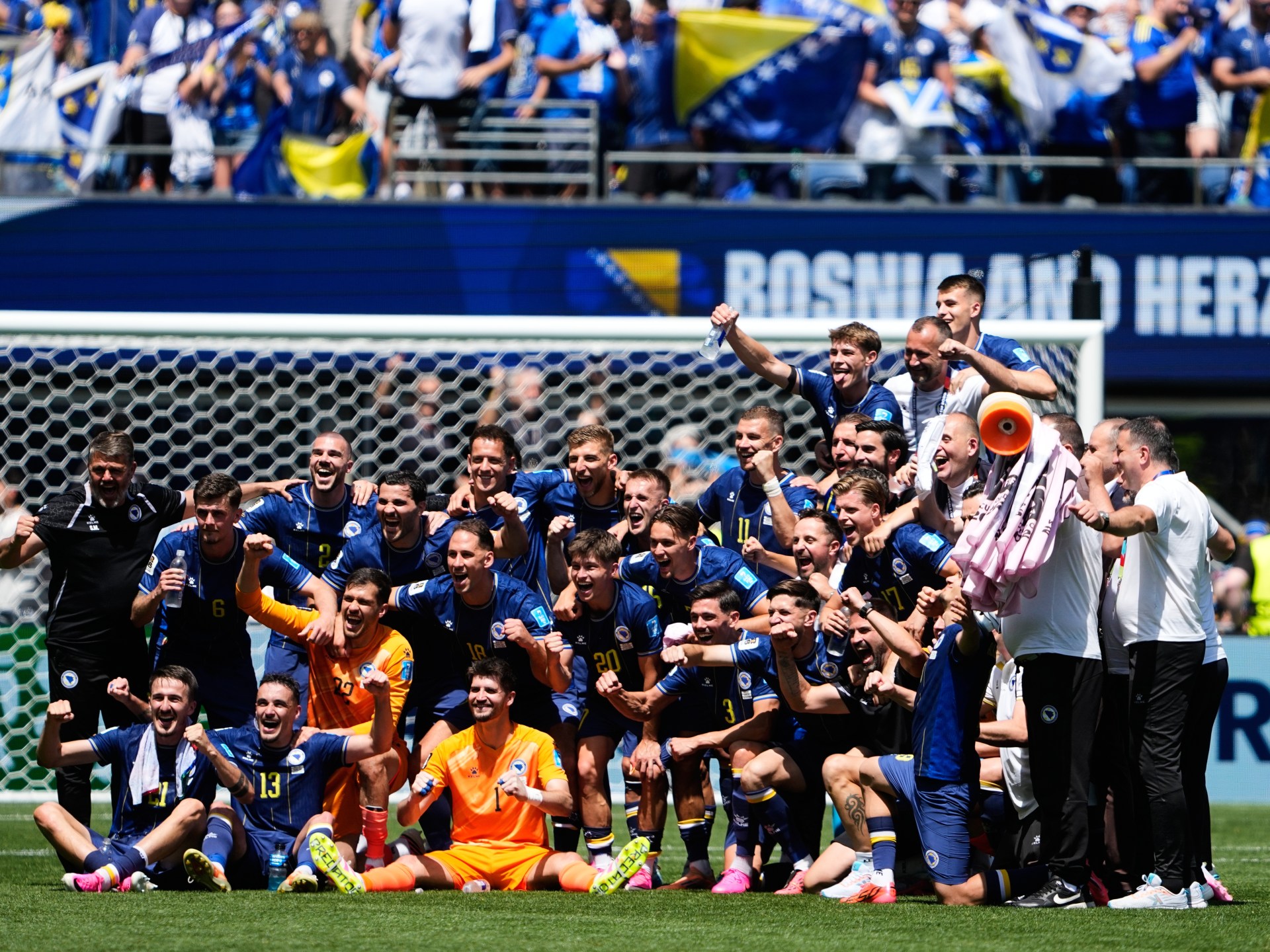 Bosnia edges Qatar 3-2 in World Cup match