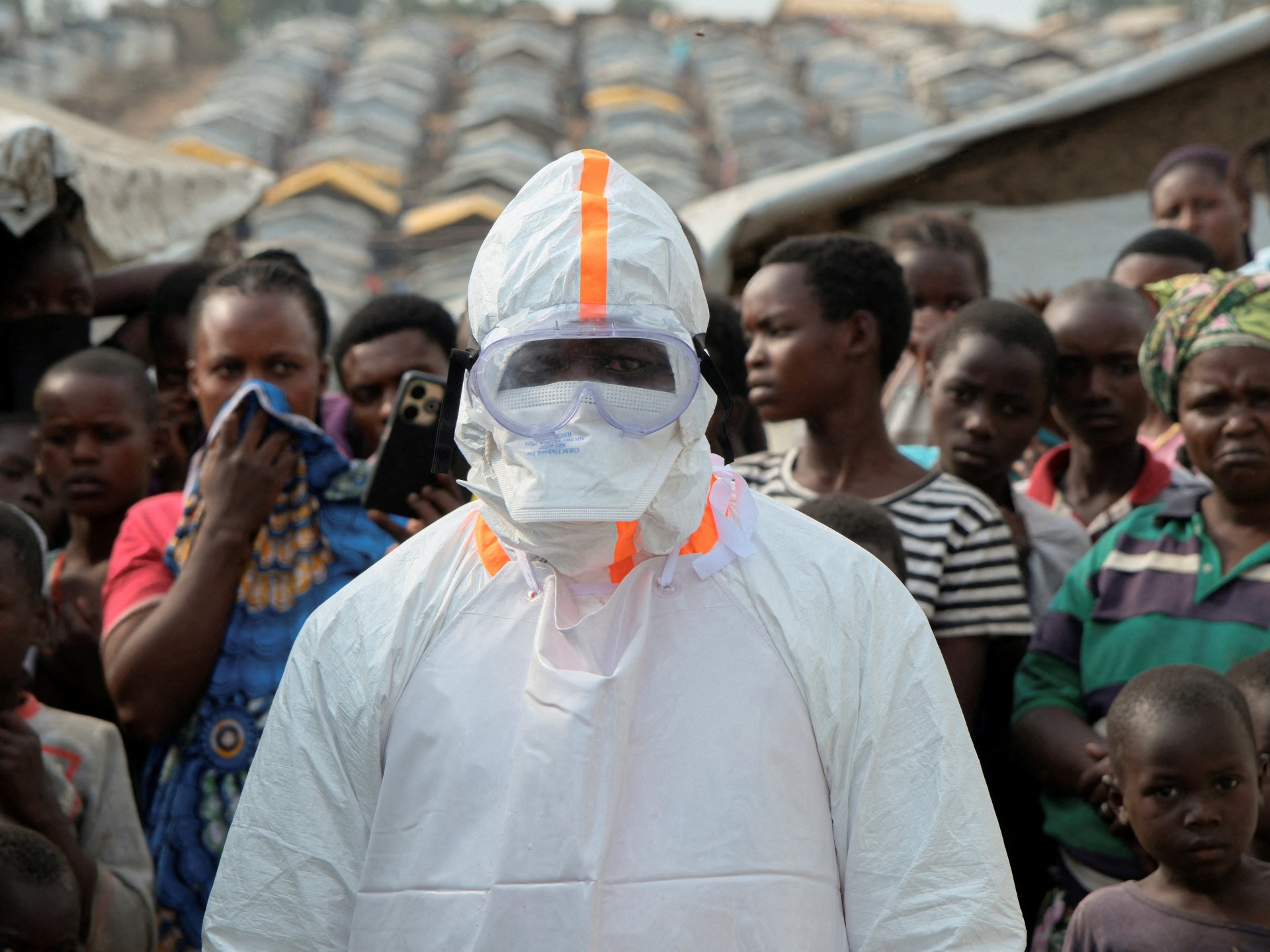 Congos Ebola Outbreak Spreads to Frontline Healthcare Workers