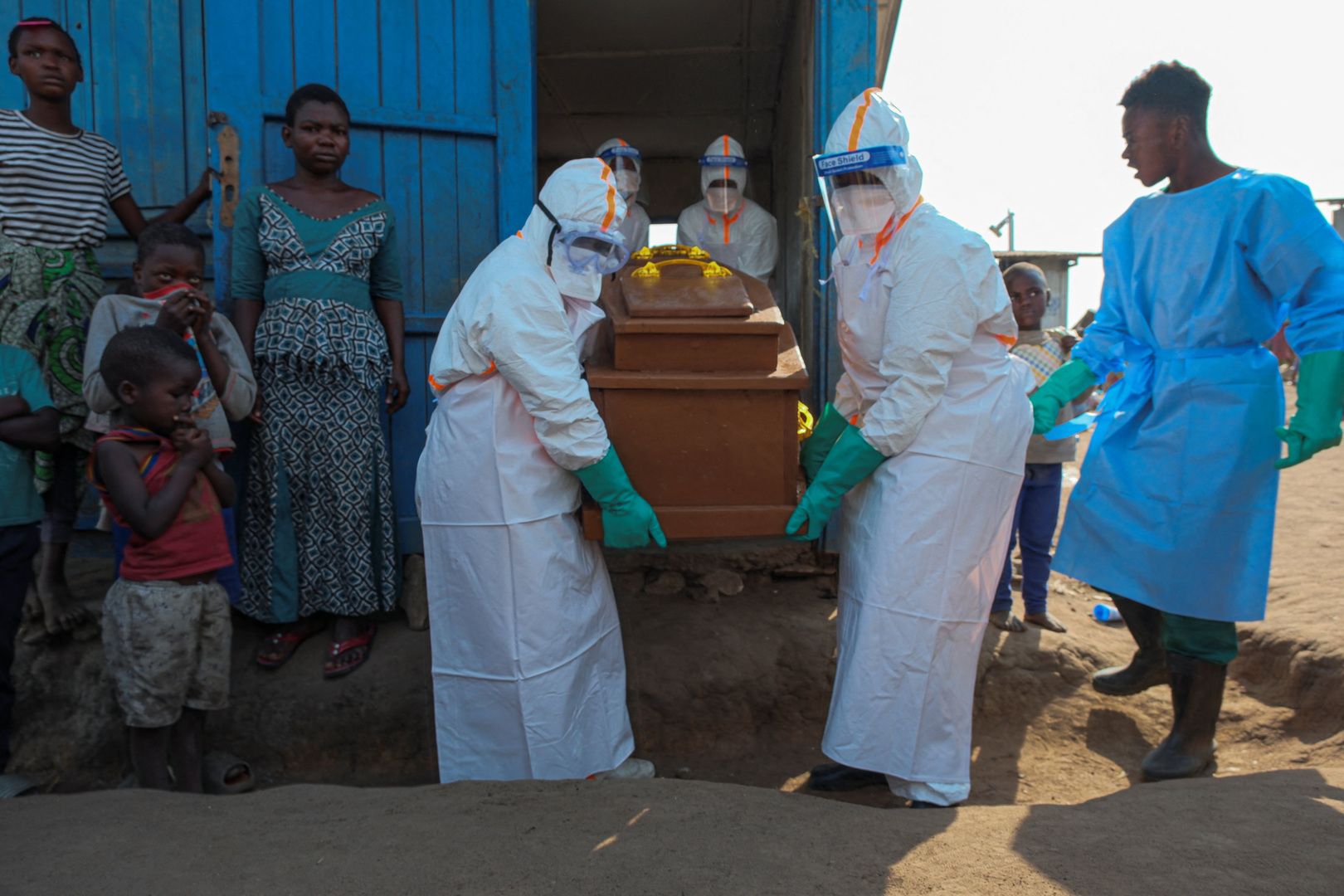 Ebola outbreak worsens in Democratic Republic of Congo displacement camp