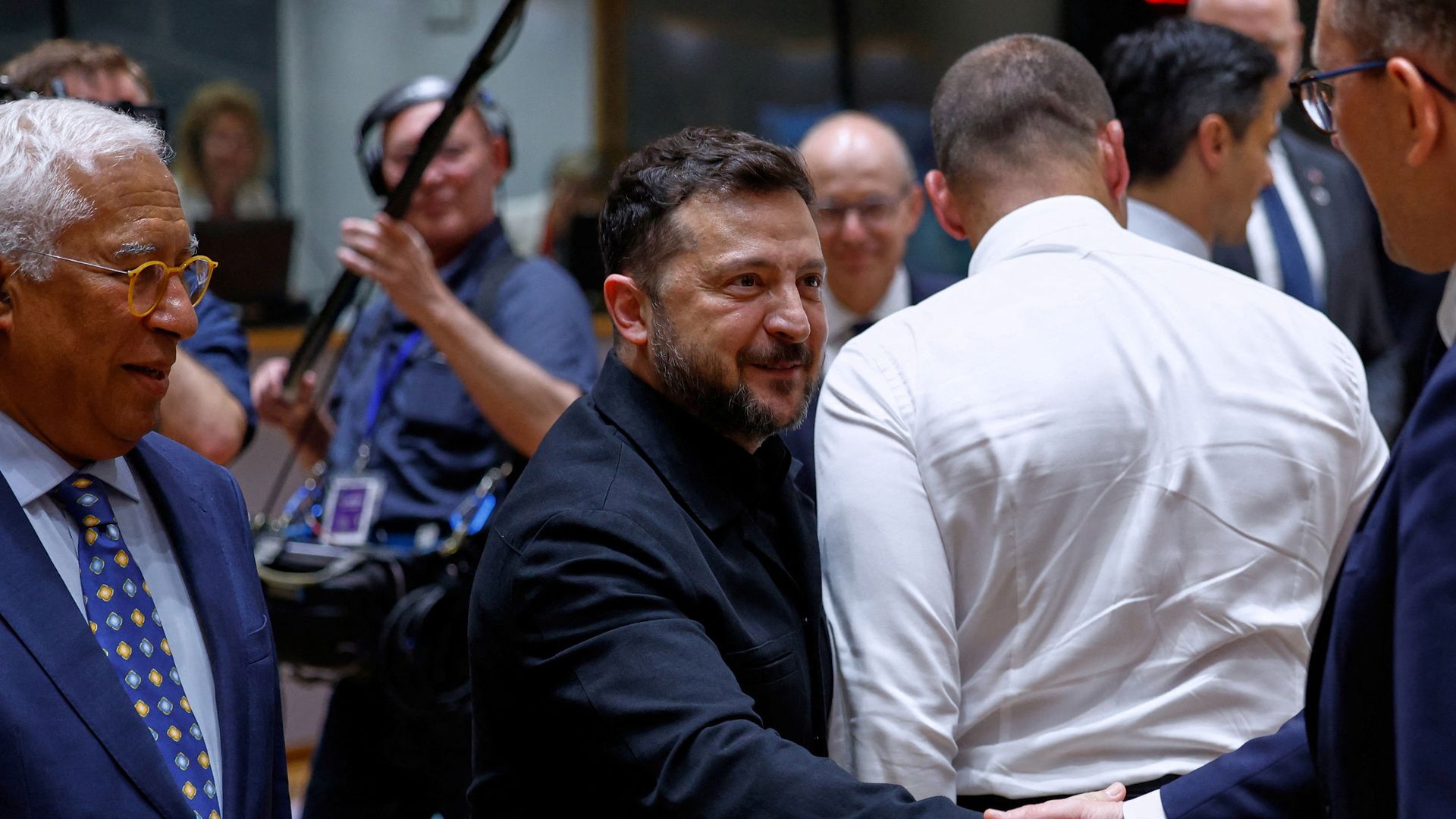EU urged to apply pressure on Russia over Ukraine conflict