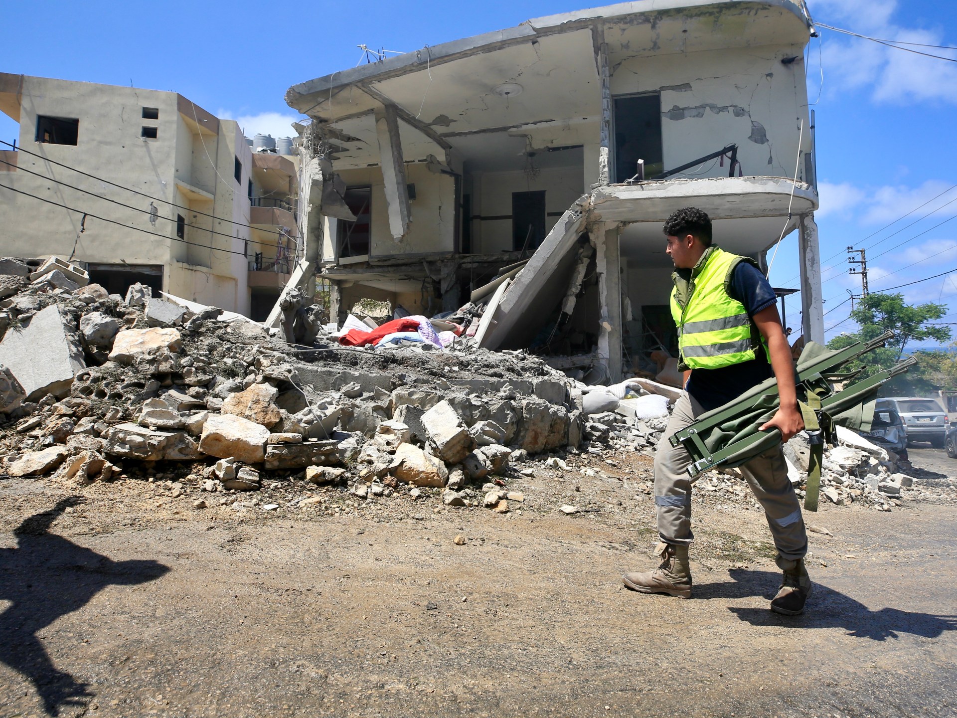 Israeli attacks in Lebanon result in deaths of 10 civilians and soldiers
