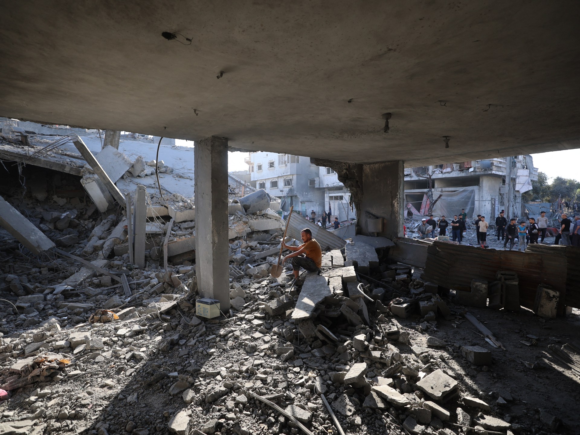 Israeli Attacks Persist in Gaza Despite Ongoing Ceasefire Efforts