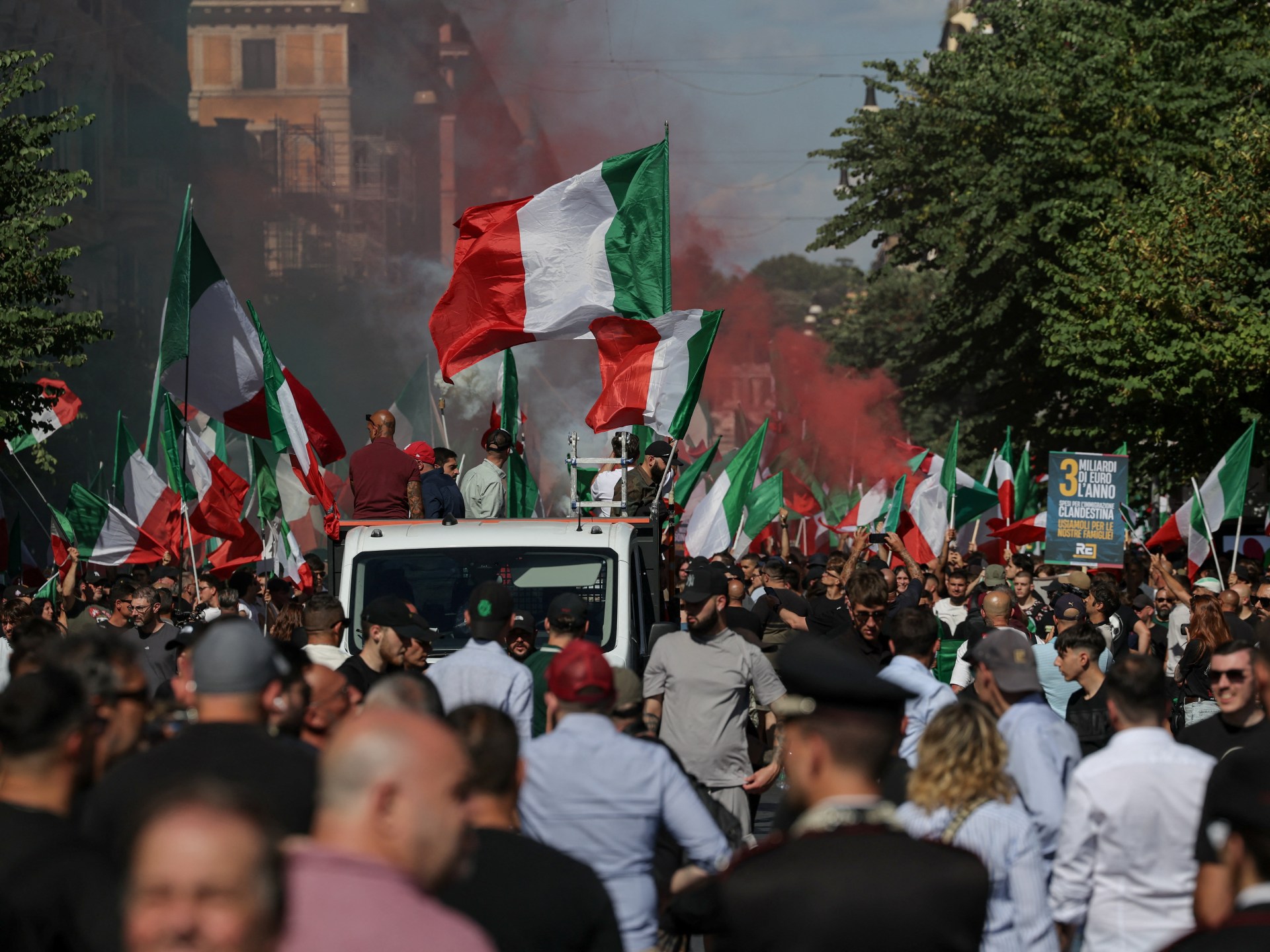 Rome Sees Large-Scale Pro-Migration and Anti-Migration Rallies