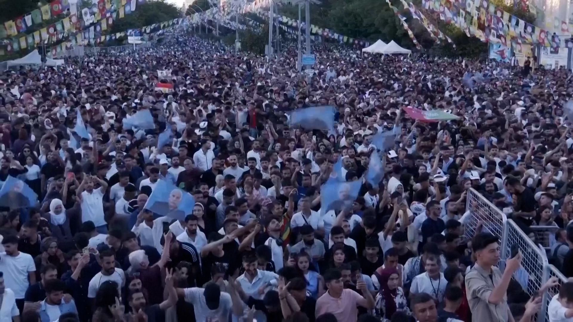 Thousands of Kurds Gather in Turkey for PKK Leader Release Rally