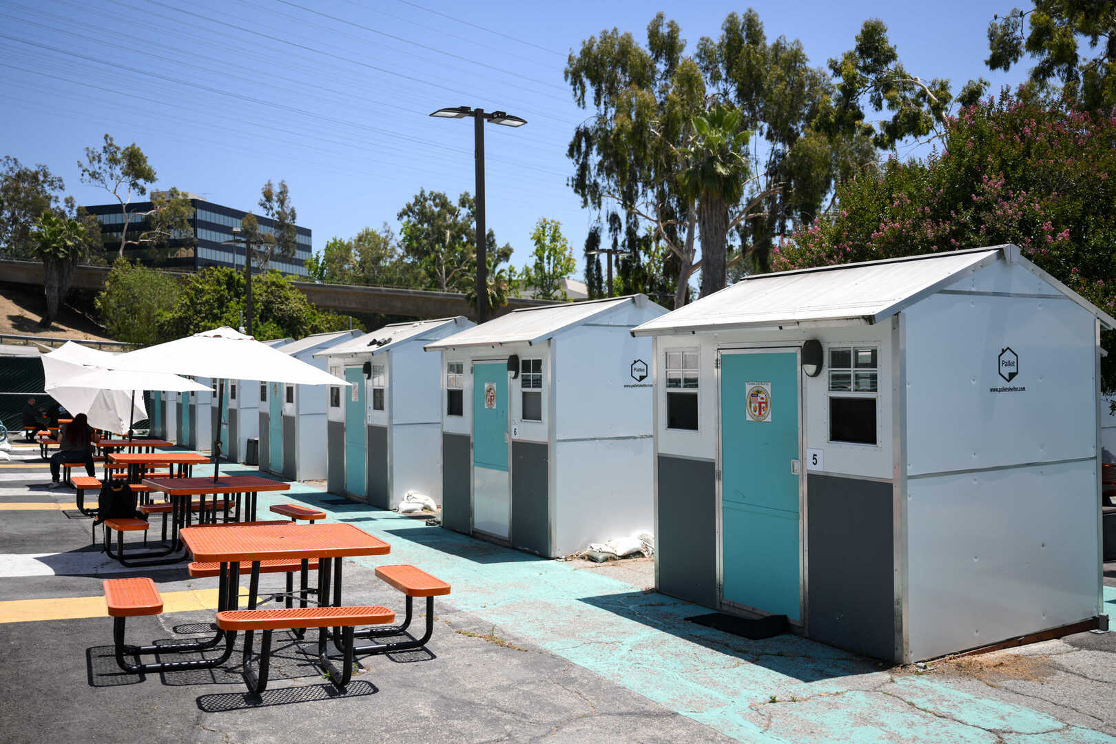 Tiny homes in Los Angeles relocate residents during World Cup preparations