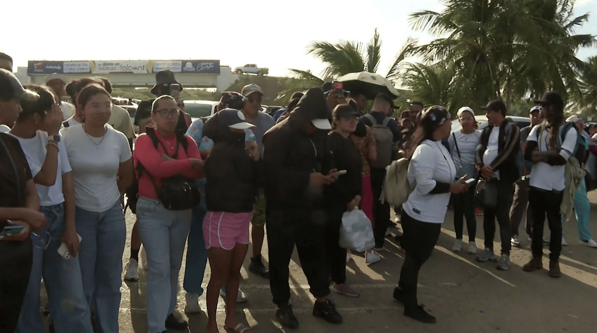 Venezuela Citizens Face Restrictions on Earthquake Rescue Efforts