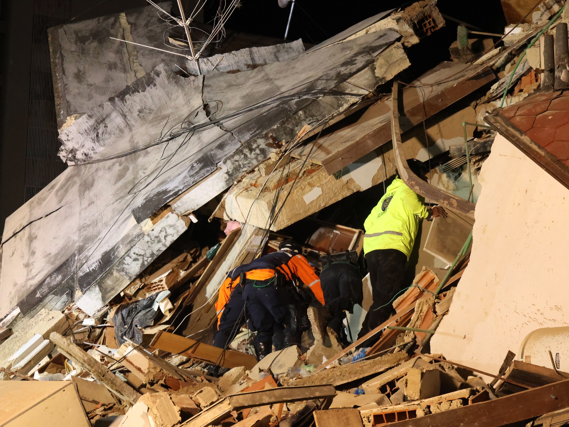 Venezuela hit by two strong earthquakes with magnitude of 7.5 and 7.2
